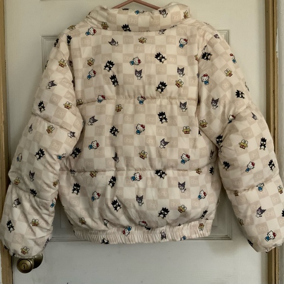 Hello Kitty & friends x forever 21 woman’s puffer jacket, size small - Picture 7 of 7